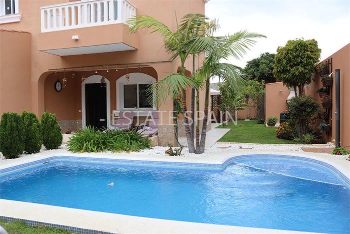 Дом в Буэнависта-дель-Норте 166 м2 №VL209230EBB4  - Продажа - 1 preview