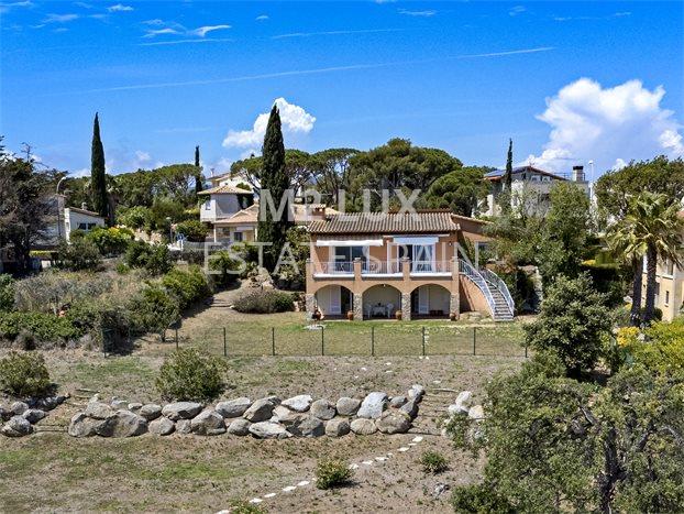 Вилла в Сан-Фелиу-де-Гишольс 250 м2 №VL171212CCC4  - Продажа - 2 preview