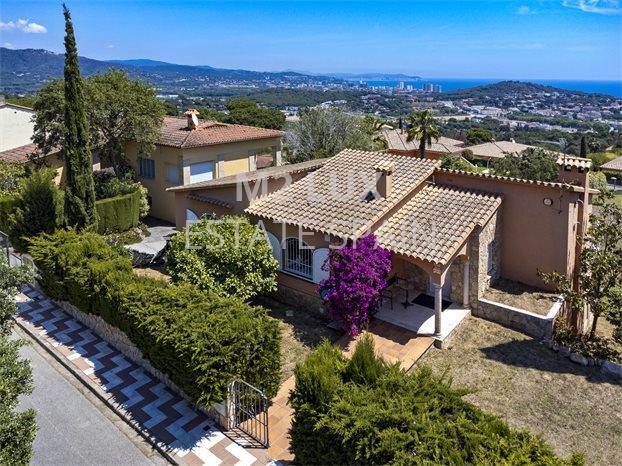 Вилла в Сан-Фелиу-де-Гишольс 250 м2 №VL171212CCC4  - Продажа - 5 preview