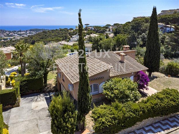 Вилла в Сан-Фелиу-де-Гишольс 250 м2 №VL171212CCC4  - Продажа - 7 preview