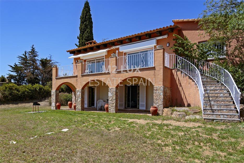 Вилла в Сан-Фелиу-де-Гишольс 250 м2 №VL171212CCC4  - Продажа - 9 large