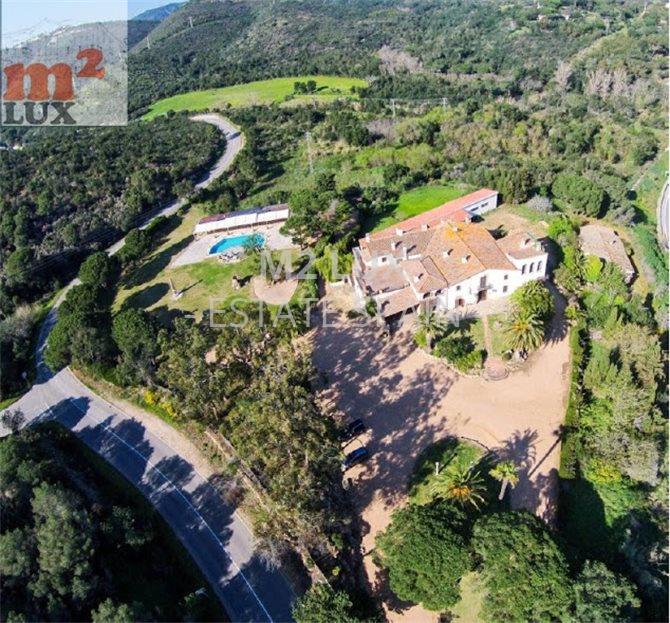 Вилла в Плайя-де-Аро 2500 м2 №CBRV17828  - Продажа - 3 large