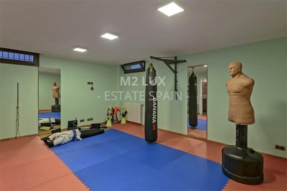 Вилла в Сан-Фелиу-де-Гишольс 523 м2 №VL211013D3B2  - Продажа - 48 large