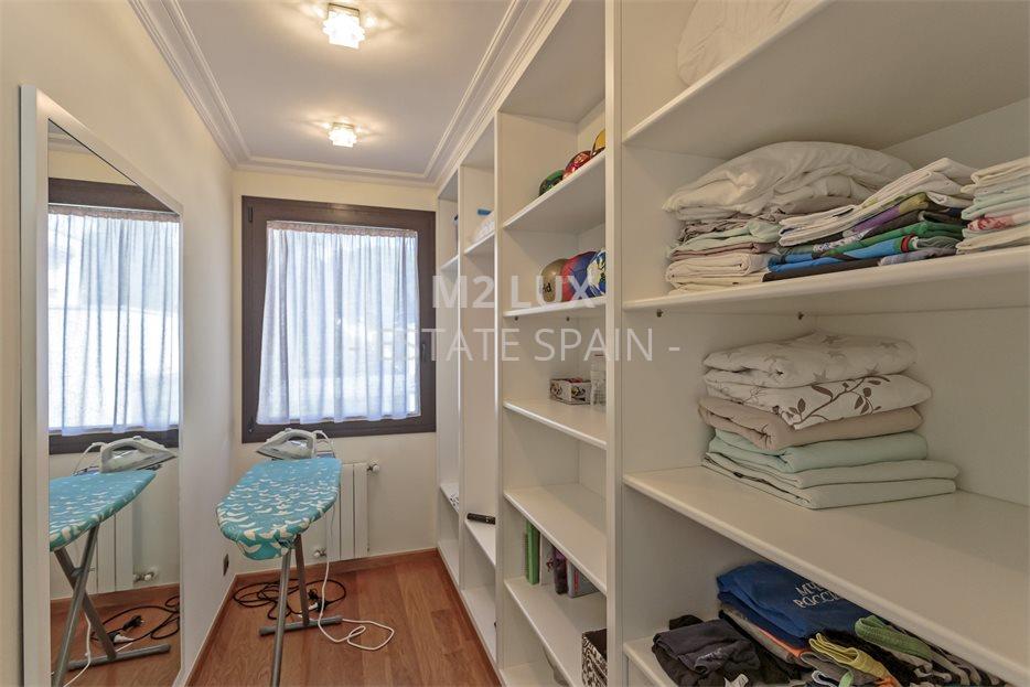 Вилла в Сан-Фелиу-де-Гишольс 523 м2 №VL211013D3B2  - Продажа - 35 large