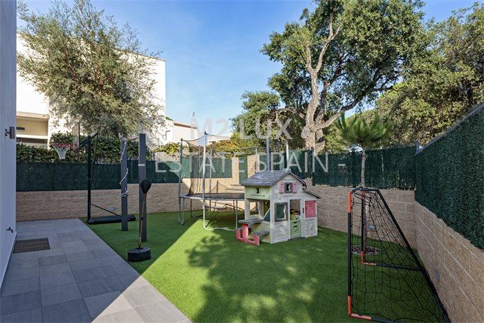 Вилла в Сан-Фелиу-де-Гишольс 523 м2 №VL211013D3B2  - Продажа - 43 preview