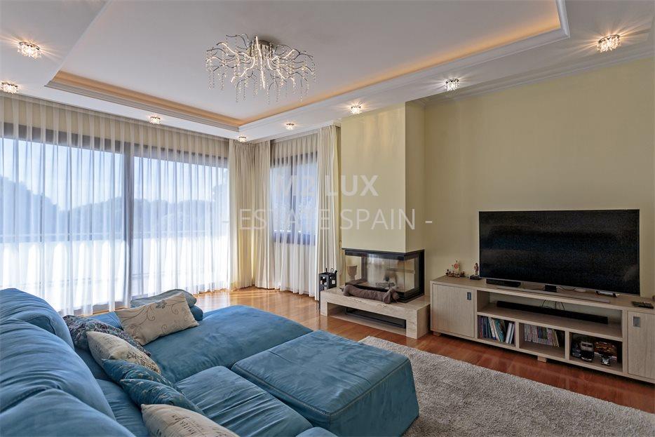 Вилла в Сан-Фелиу-де-Гишольс 523 м2 №VL211013D3B2  - Продажа - 10 large