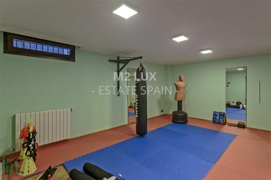 Вилла в Сан-Фелиу-де-Гишольс 523 м2 №VL211013D3B2  - Продажа - 47 large