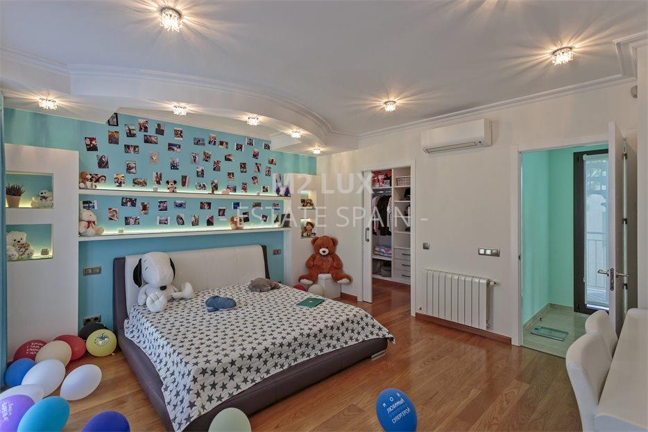 Вилла в Сан-Фелиу-де-Гишольс 523 м2 №VL211013D3B2  - Продажа - 23 large