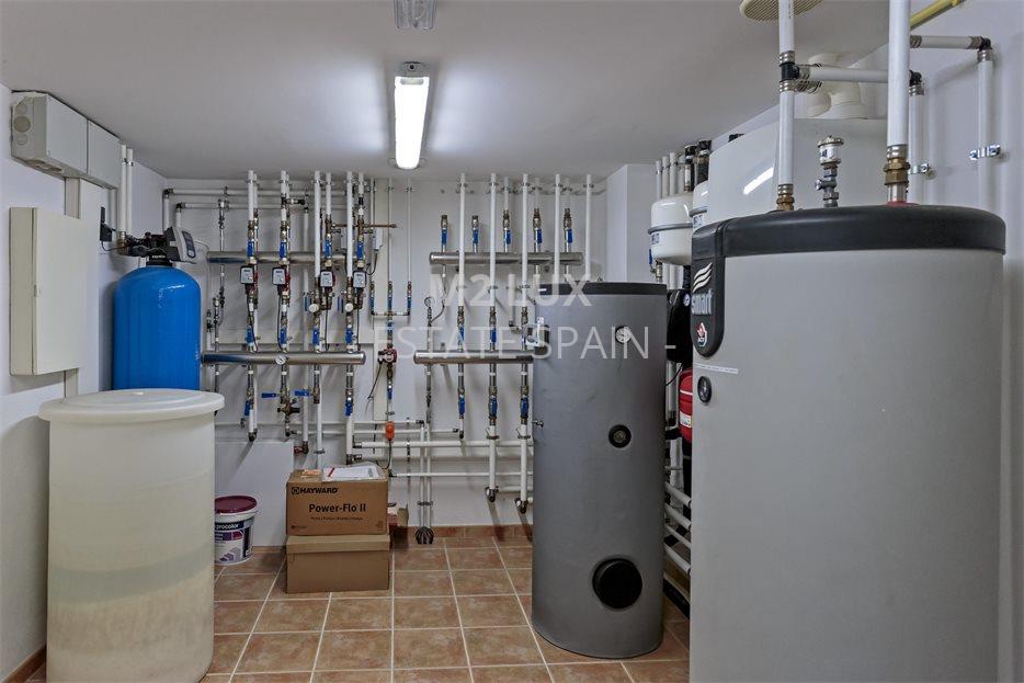 Вилла в Сан-Фелиу-де-Гишольс 523 м2 №VL211013D3B2  - Продажа - 53 large