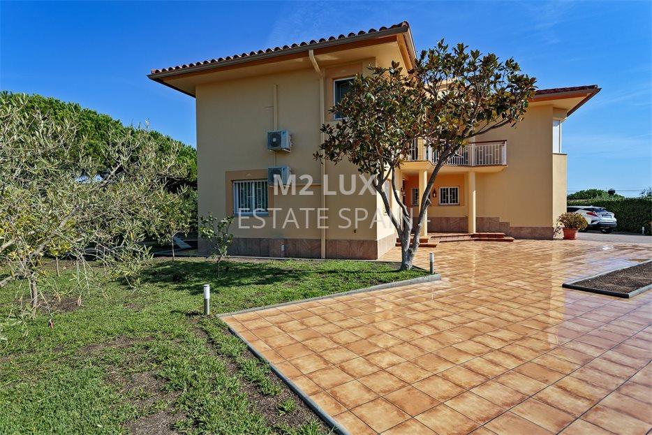 Вилла в Сан-Антони-де-Калонже 273 м2 №VL19929600A2  - Продажа - 11 large