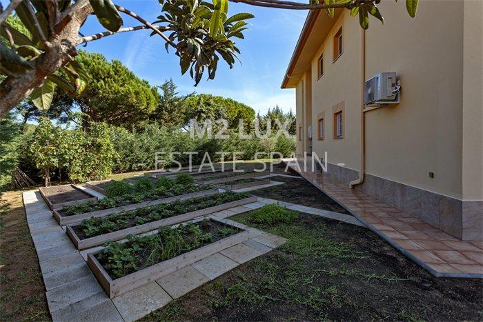 Вилла в Сан-Антони-де-Калонже 273 м2 №VL19929600A2  - Продажа - 13 preview