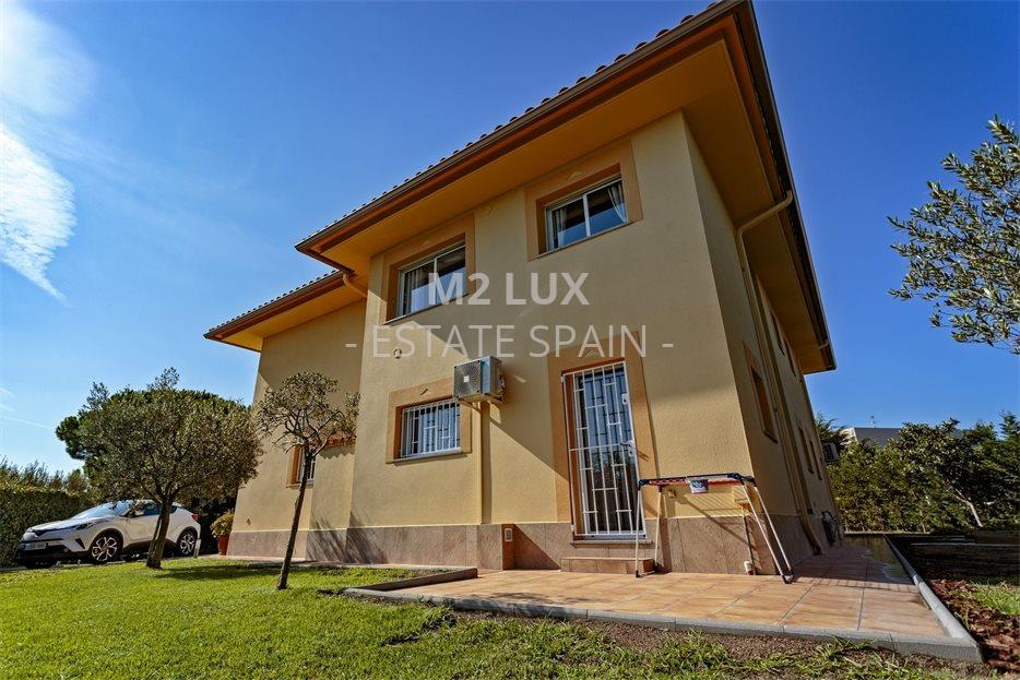 Вилла в Сан-Антони-де-Калонже 273 м2 №VL19929600A2  - Продажа - 16 large