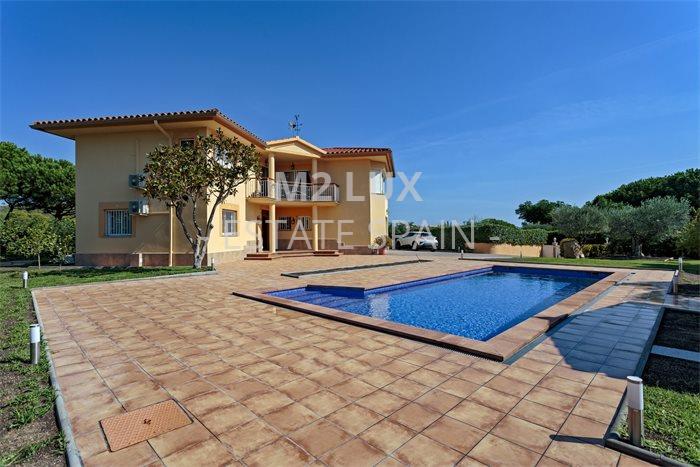 Вилла в Сан-Антони-де-Калонже 273 м2 №VL19929600A2  - Продажа - 8 preview