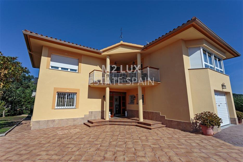 Вилла в Сан-Антони-де-Калонже 273 м2 №VL19929600A2  - Продажа - 18 large