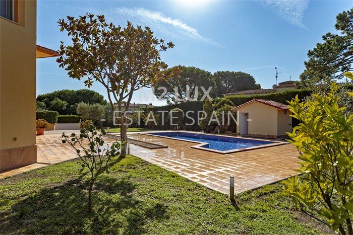 Вилла в Сан-Антони-де-Калонже 273 м2 №VL19929600A2  - Продажа - 12 preview