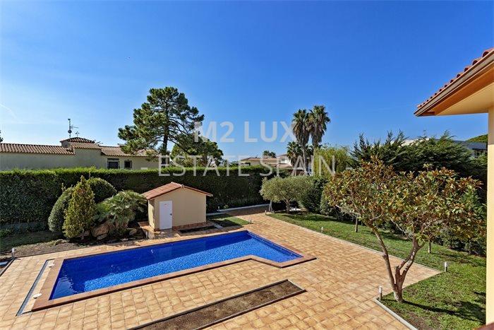 Вилла в Сан-Антони-де-Калонже 273 м2 №VL19929600A2  - Продажа - 52 preview