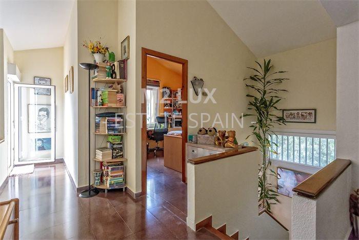 Дом в Кастель-Пладжа-де-Аро 193 м2 №VL1829B247  - Продажа - 30 preview