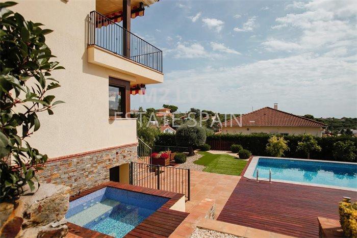 Вилла в Ллорет-де-Маре 468 м2 №VL214124C7FC  - Продажа - 26 preview