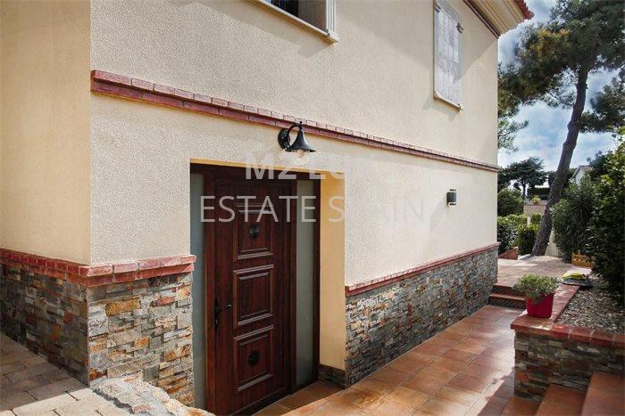 Вилла в Ллорет-де-Маре 468 м2 №VL214124C7FC  - Продажа - 28 preview