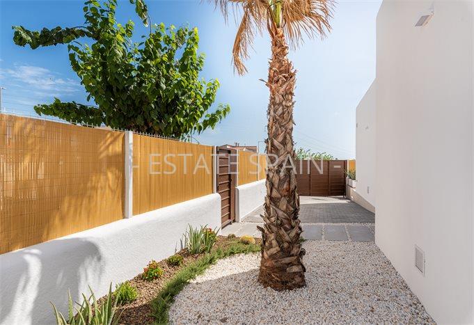 Вилла в Лос-Алькасарес 116 м2 №VL251238D6EF  - Продажа - 40 preview