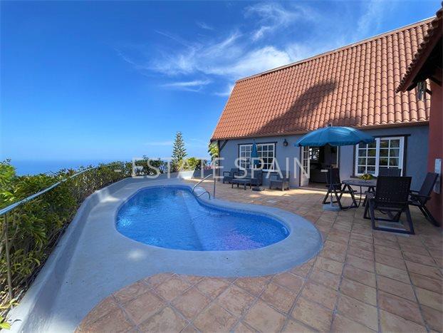 Вилла в Пуэрто-де-ла-Крус 1 м2 №VL2462811CEF  - Продажа - 1 preview