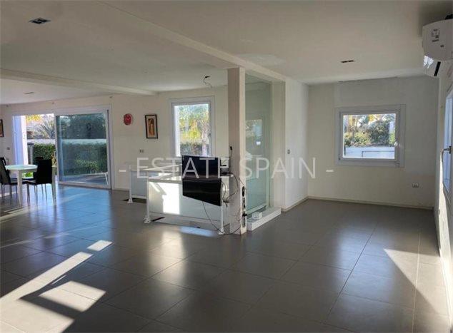 Вилла в Сан-Хуан-де-Аликанте 203 м2 №VL2211639CA6  - Продажа - 5 preview