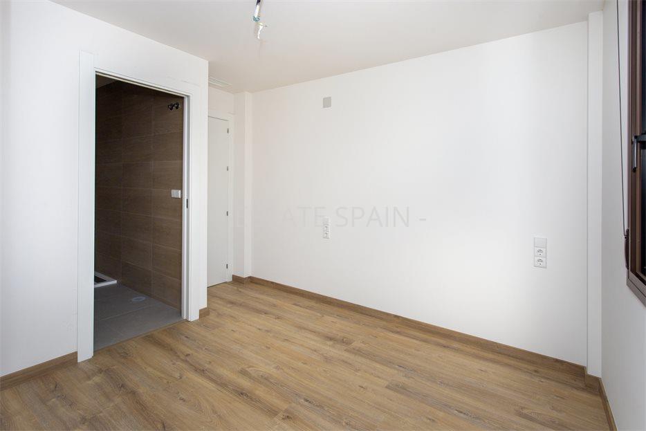 Бунгало в Ондон-де-лас-Ньевес 101 м2 №BL25917E6537  - Продажа - 45 large