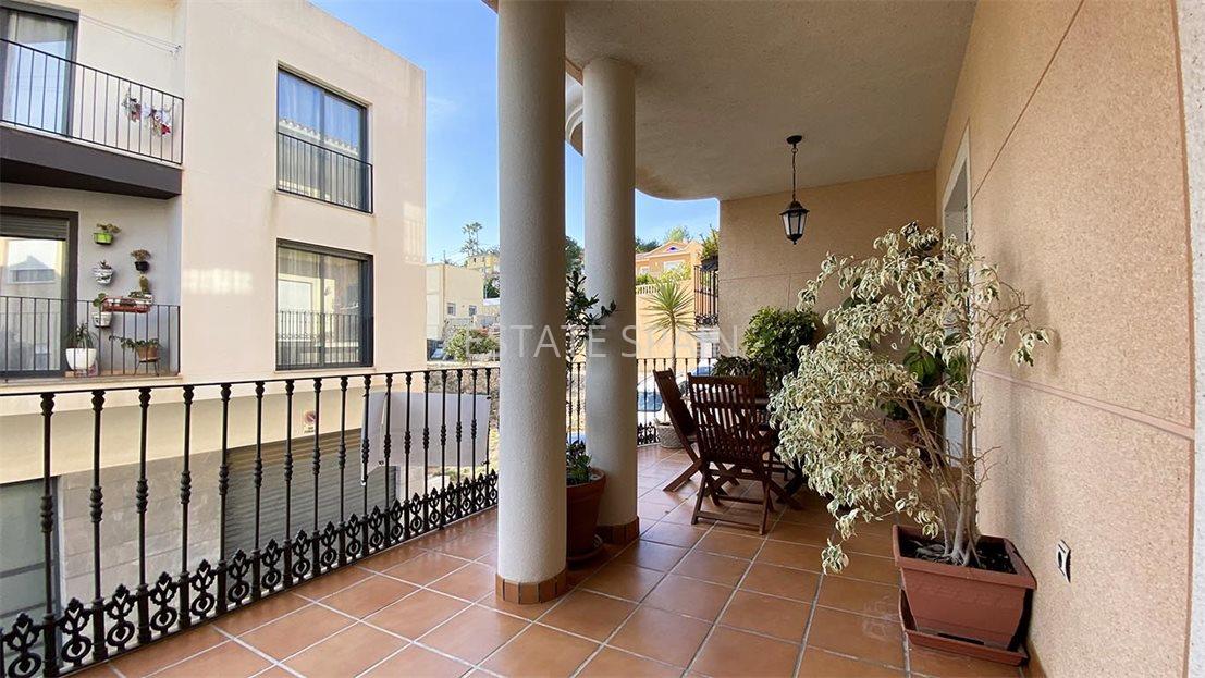 Таунхаус в Альтее 500 м2 №BL22113EE94E  - Продажа - 1 large