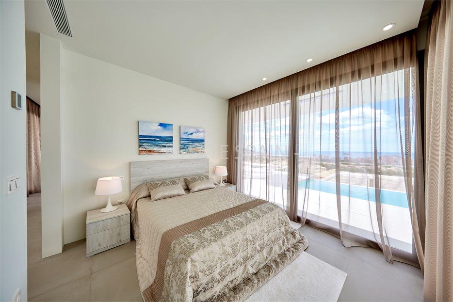 Вилла в Урбанизации Сьерра-Кортина 260 м2 №VL1911129F67B  - Продажа - 4 large