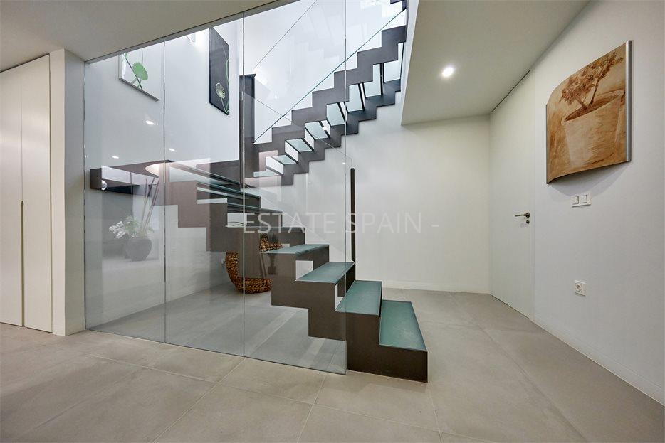 Вилла в Урбанизации Сьерра-Кортина 260 м2 №VL1911129F67B  - Продажа - 17 large