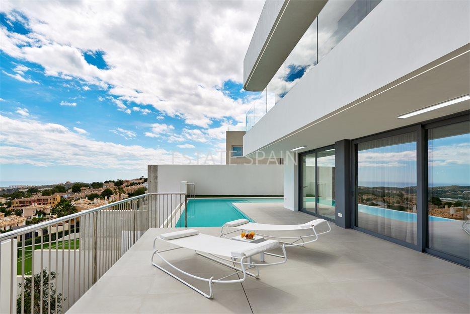 Вилла в Урбанизации Сьерра-Кортина 260 м2 №VL1911129F67B  - Продажа - 1 large