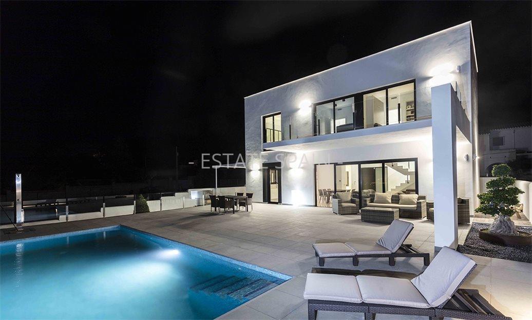 Вилла в Дении 252 м2 №VL1922071D33  - Продажа - 1 large