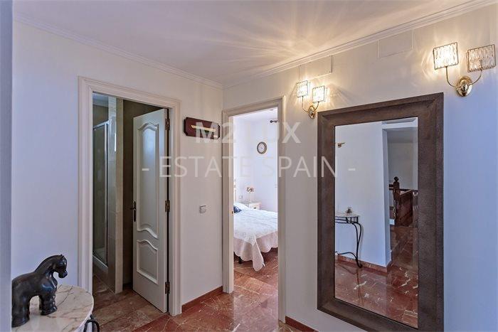 Вилла в Кастель-Пладжа-де-Аро 327 м2 №VL256133EE31  - Продажа - 23 preview