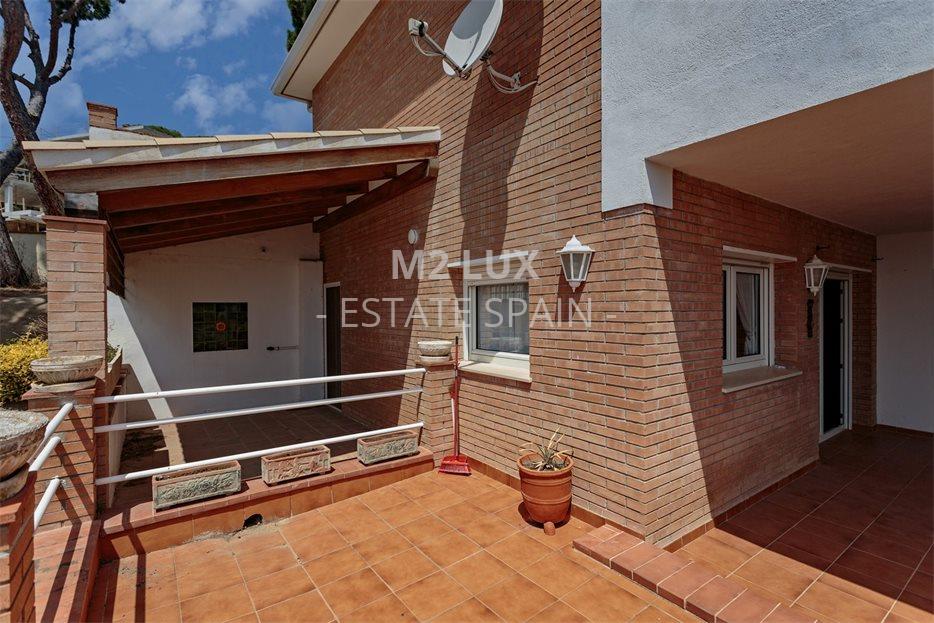 Вилла в Кастель-Пладжа-де-Аро 327 м2 №VL256133EE31  - Продажа - 5 large