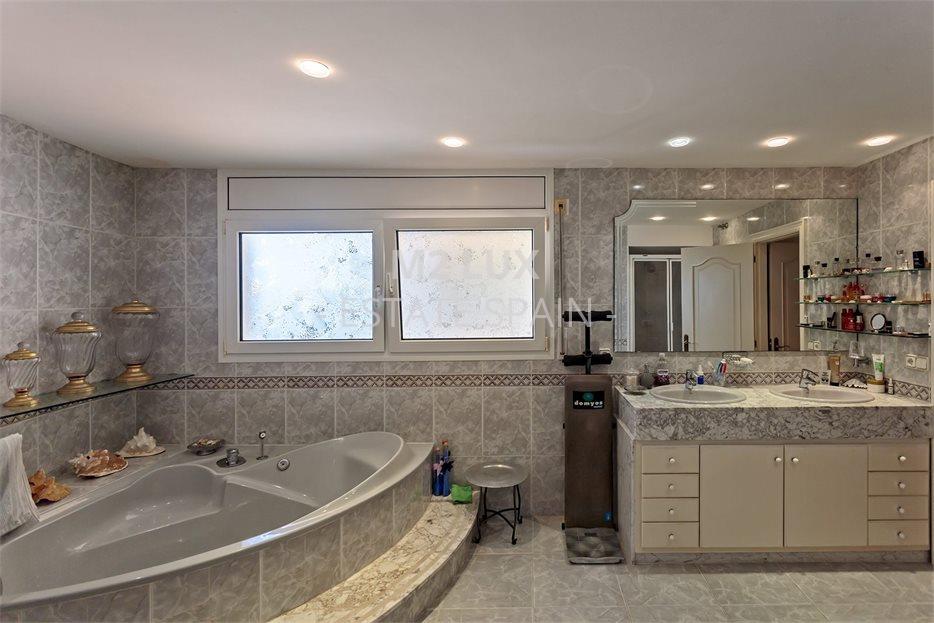 Вилла в Кастель-Пладжа-де-Аро 327 м2 №VL256133EE31  - Продажа - 37 large