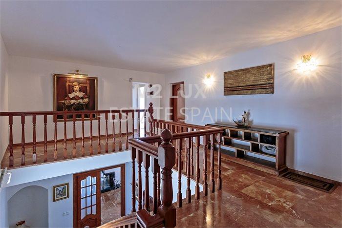 Вилла в Кастель-Пладжа-де-Аро 327 м2 №VL256133EE31  - Продажа - 20 preview