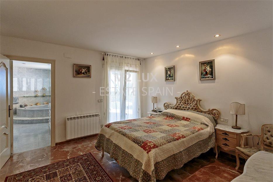 Вилла в Кастель-Пладжа-де-Аро 327 м2 №VL256133EE31  - Продажа - 34 large