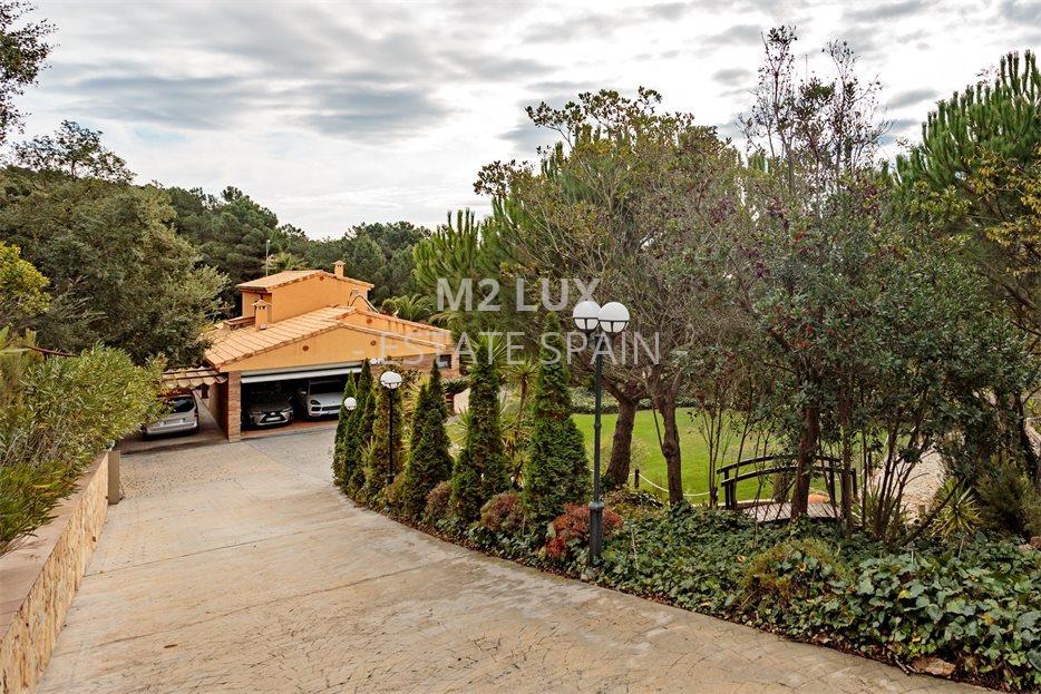 Вилла в Ллорет-де-Маре 341 м2 №VL201166A8AF  - Продажа - 2 large