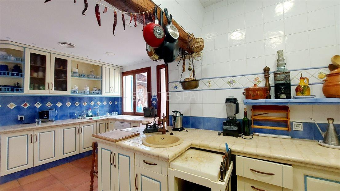 Вилла в Эль-Кампельо 700 м2 №VL22107C77C3  - Продажа - 25 large