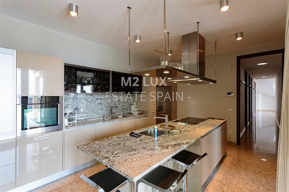 Вилла в Сан-Фелиу-де-Гишольс 463 м2 №VL20105B1E24  - Продажа - 33 large