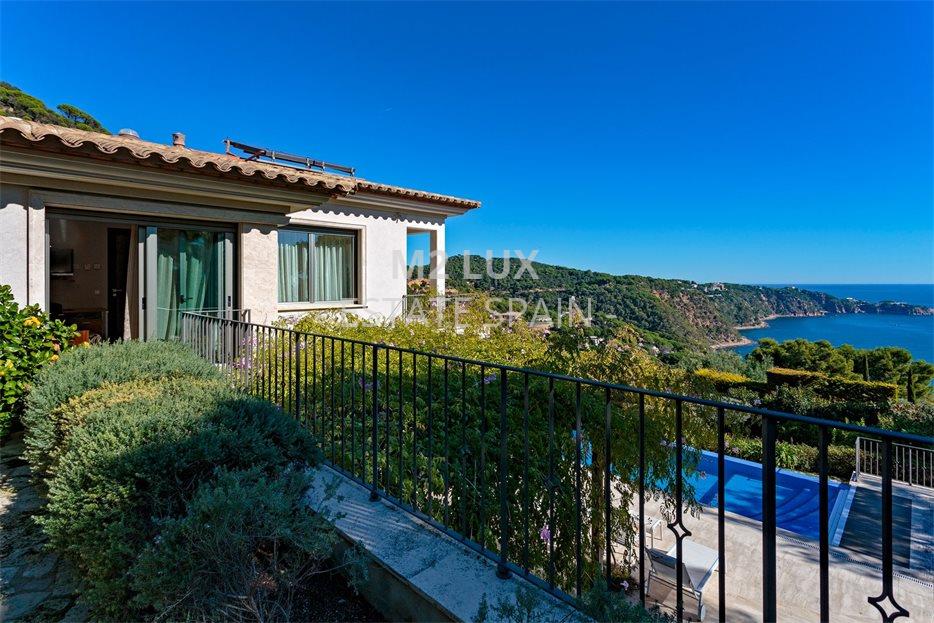 Вилла в Сан-Фелиу-де-Гишольс 463 м2 №VL20105B1E24  - Продажа - 13 large