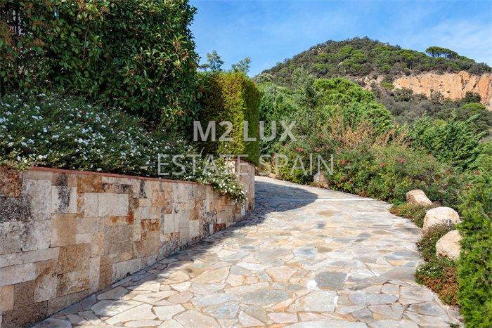 Вилла в Сан-Фелиу-де-Гишольс 463 м2 №VL20105B1E24  - Продажа - 3 preview