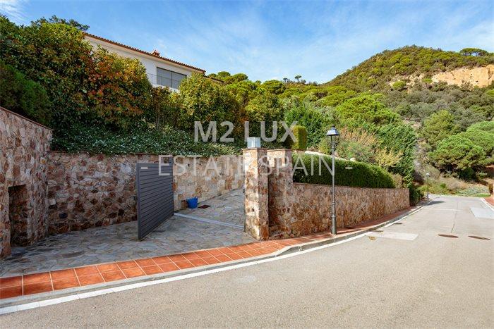 Вилла в Сан-Фелиу-де-Гишольс 463 м2 №VL20105B1E24  - Продажа - 2 preview