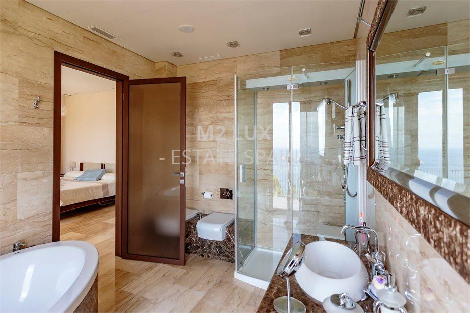 Вилла в Сан-Фелиу-де-Гишольс 463 м2 №VL20105B1E24  - Продажа - 70 large