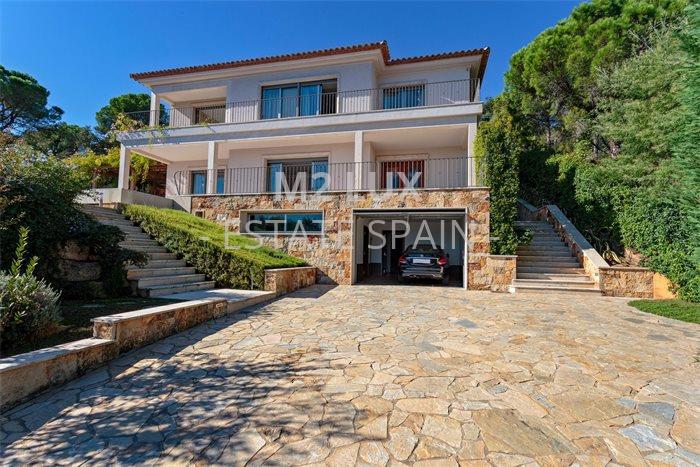 Вилла в Сан-Фелиу-де-Гишольс 463 м2 №VL20105B1E24  - Продажа - 4 preview