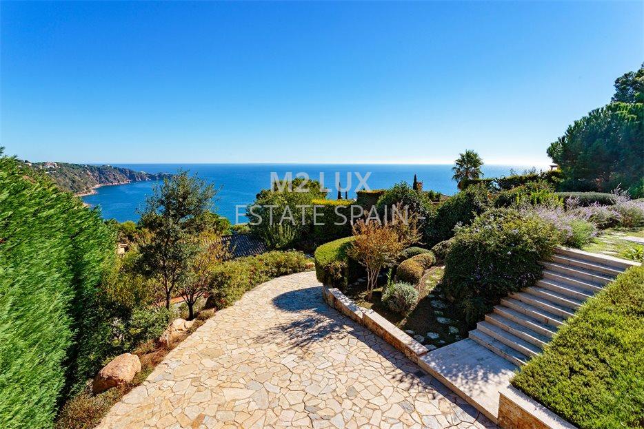 Вилла в Сан-Фелиу-де-Гишольс 463 м2 №VL20105B1E24  - Продажа - 16 large