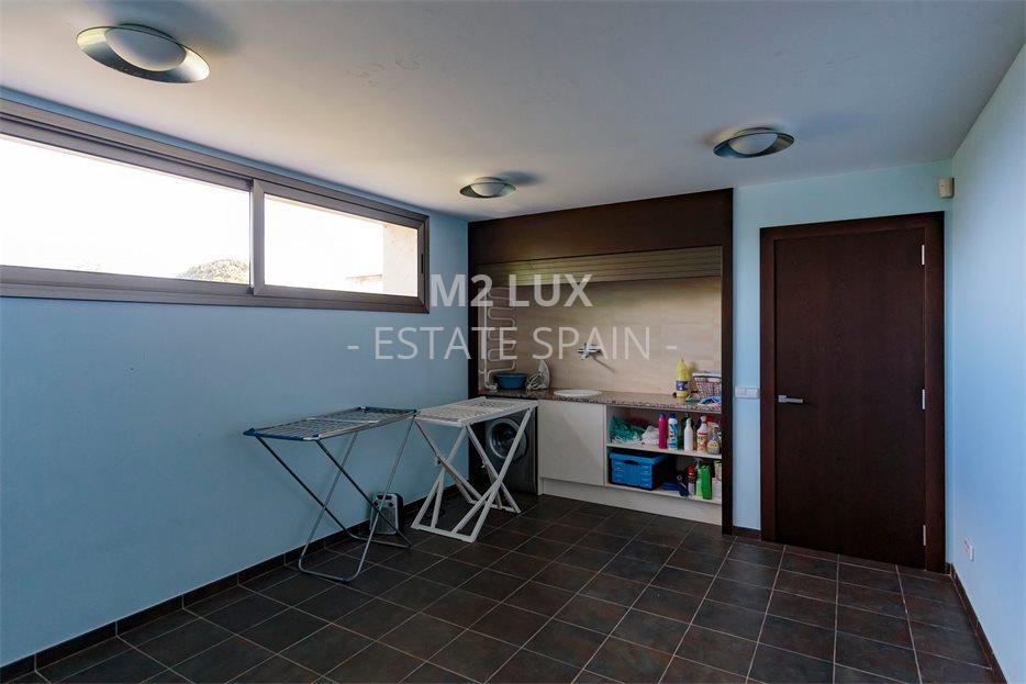 Вилла в Сан-Фелиу-де-Гишольс 463 м2 №VL20105B1E24  - Продажа - 77 large