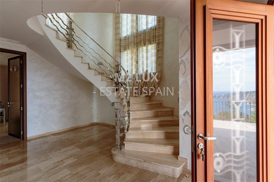 Вилла в Сан-Фелиу-де-Гишольс 463 м2 №VL20105B1E24  - Продажа - 19 large