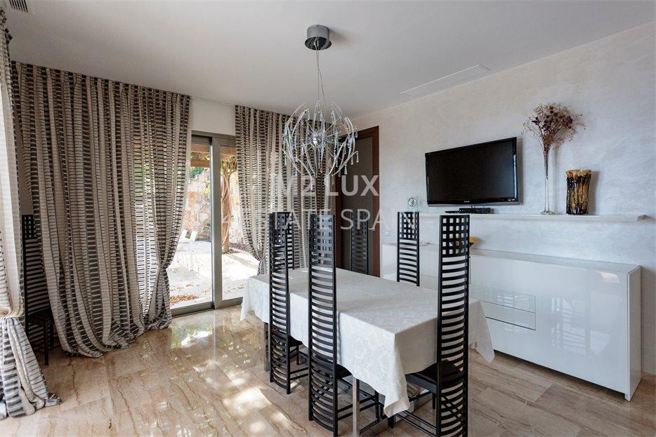 Вилла в Сан-Фелиу-де-Гишольс 463 м2 №VL20105B1E24  - Продажа - 28 large