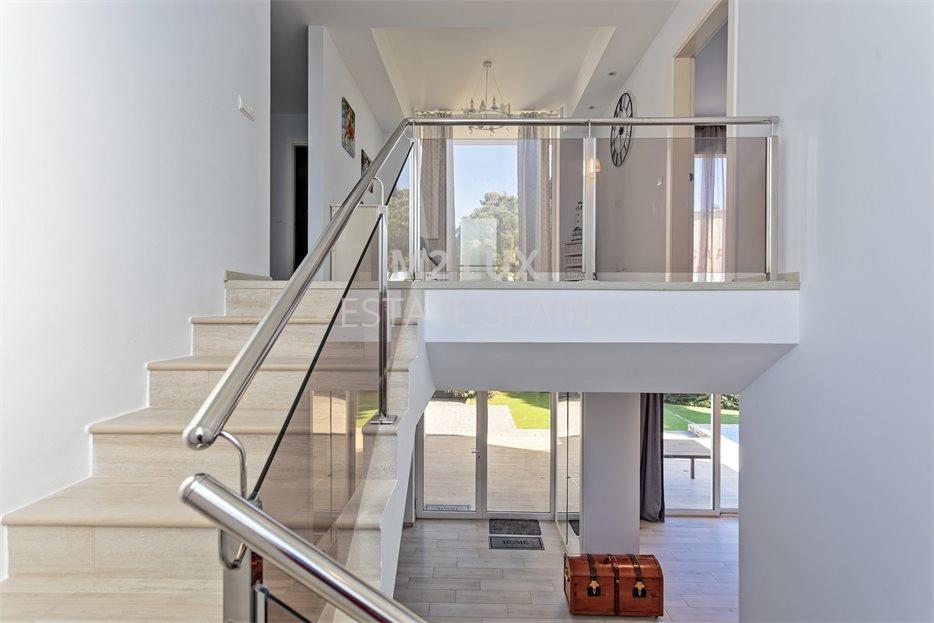 Вилла в Калонже 346 м2 №VL2632777A8C  - Продажа - 27 large